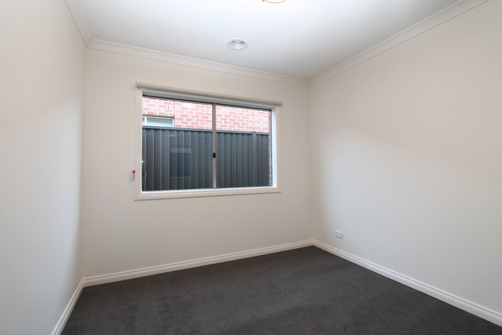 43 O'Shannassy Parade Lucas 11