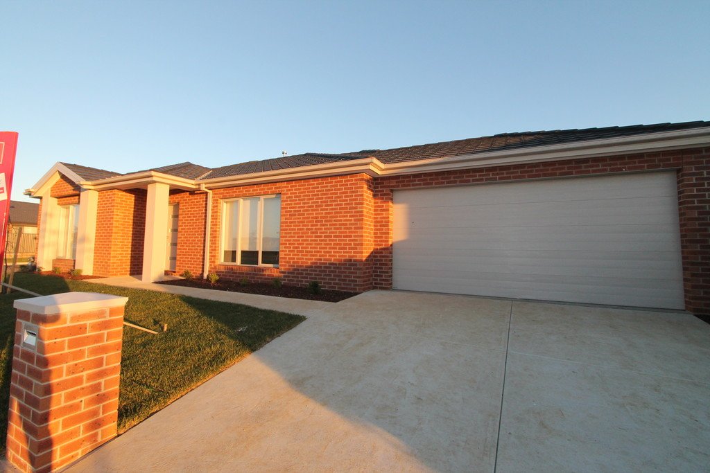 43 O'Shannassy Parade Lucas 15