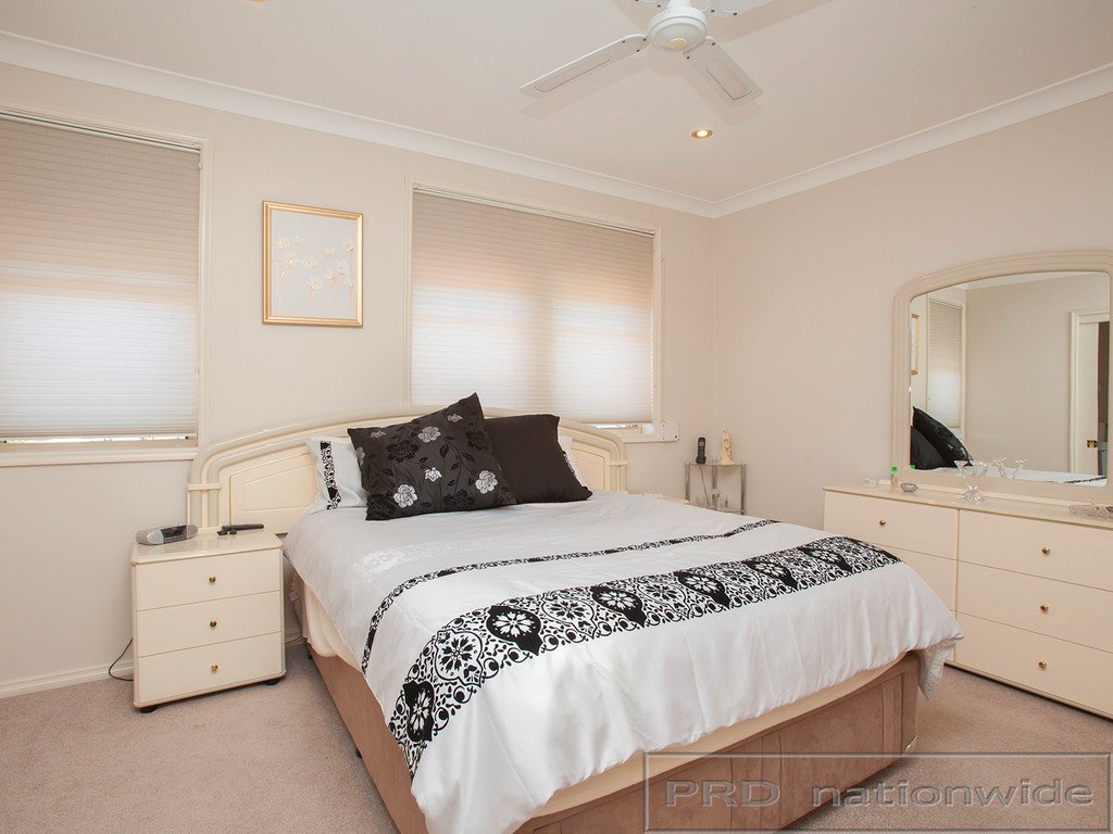 43 Pacific Crescent ASHTONFIELD 12