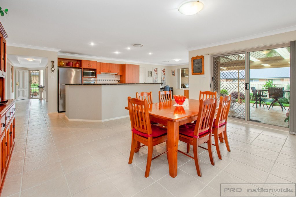 43 Peterson Parade THORNTON 14