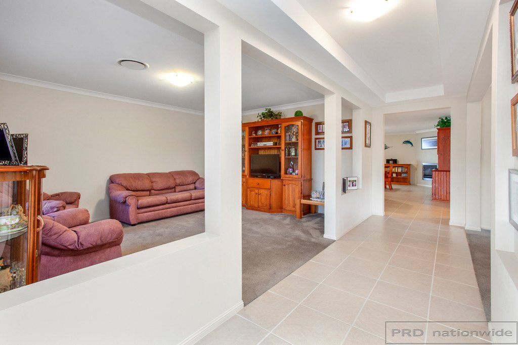 43 Peterson Parade THORNTON 19