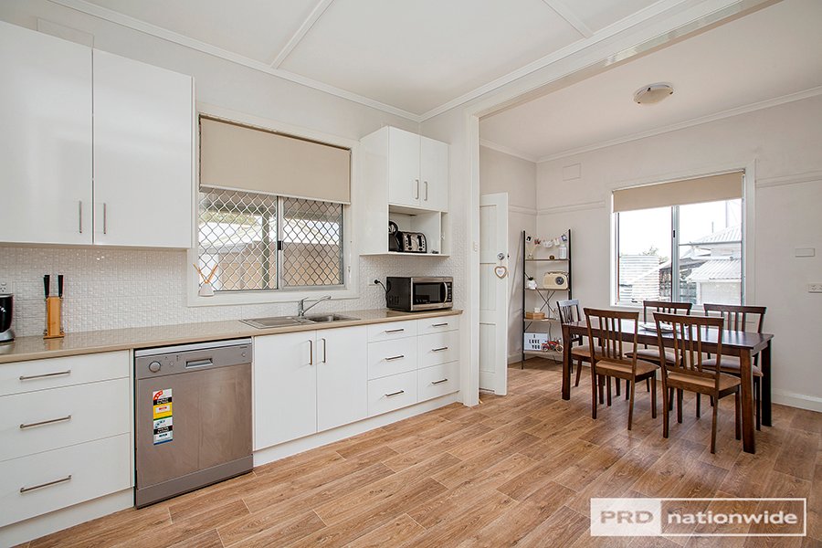 43 Phillip Street TAMWORTH 4