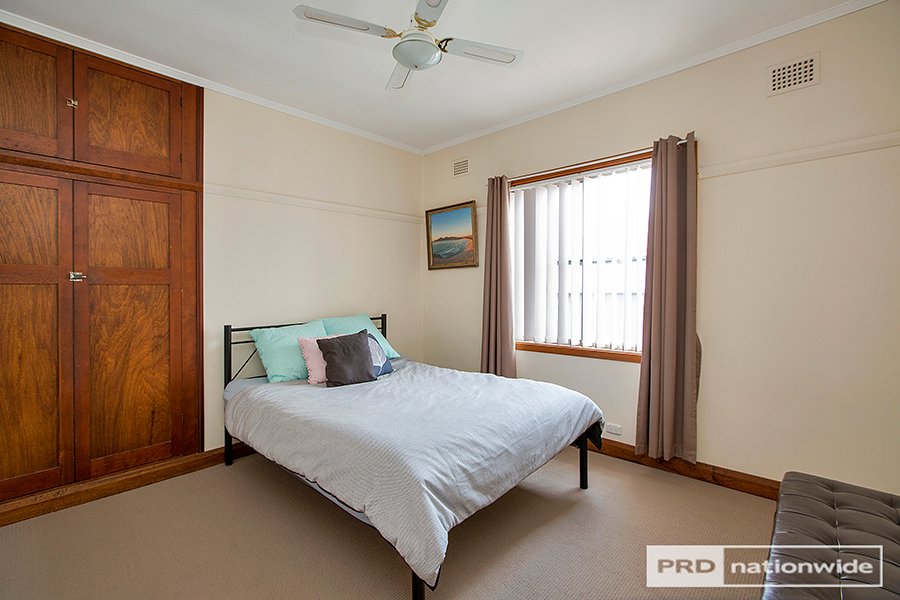43 Phillip Street TAMWORTH 9