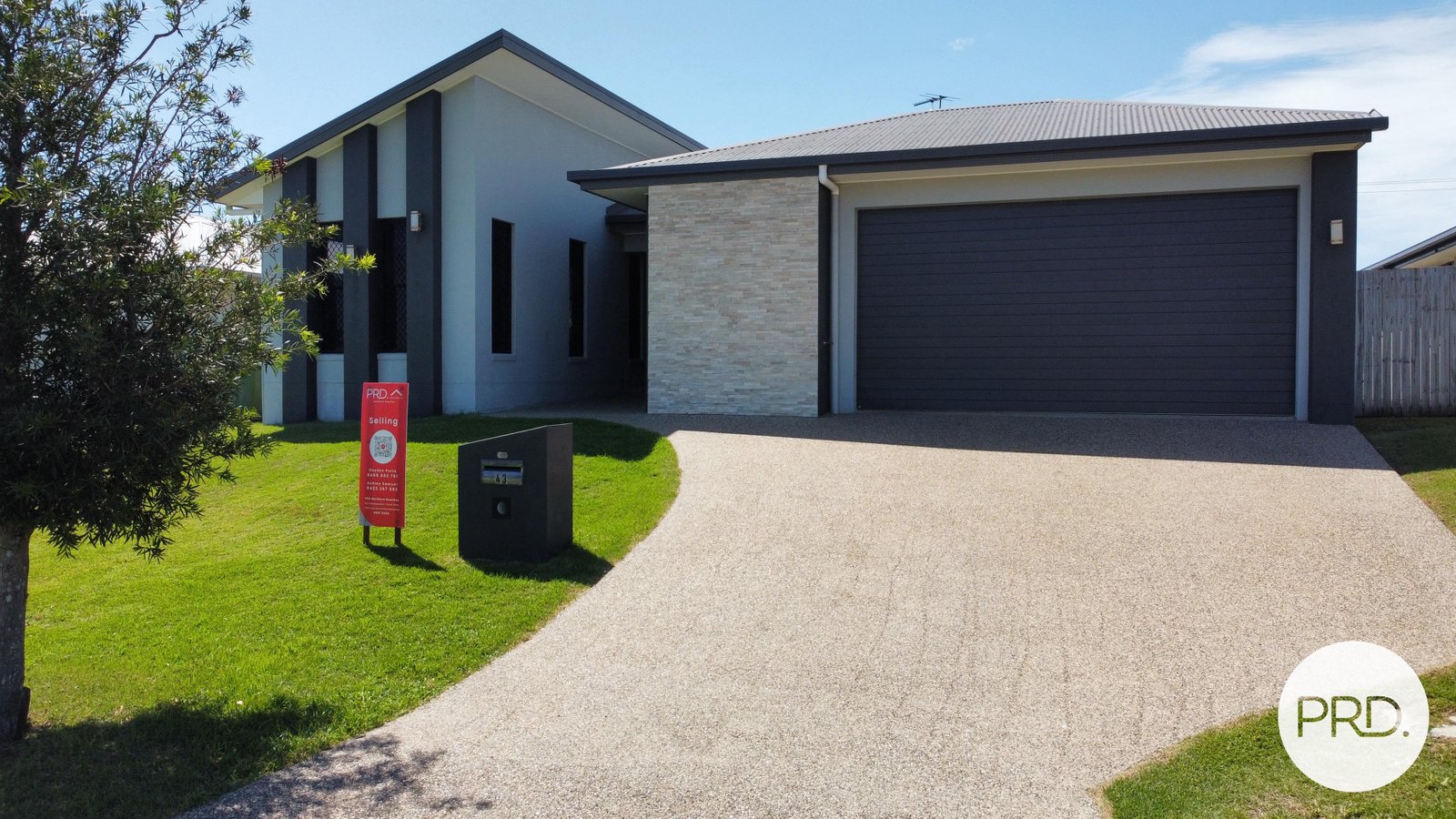 43 Phoenix Crescent RURAL VIEW 1