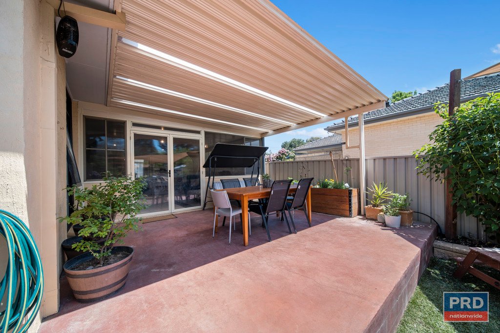 43 Poulston Street LONG GULLY 14