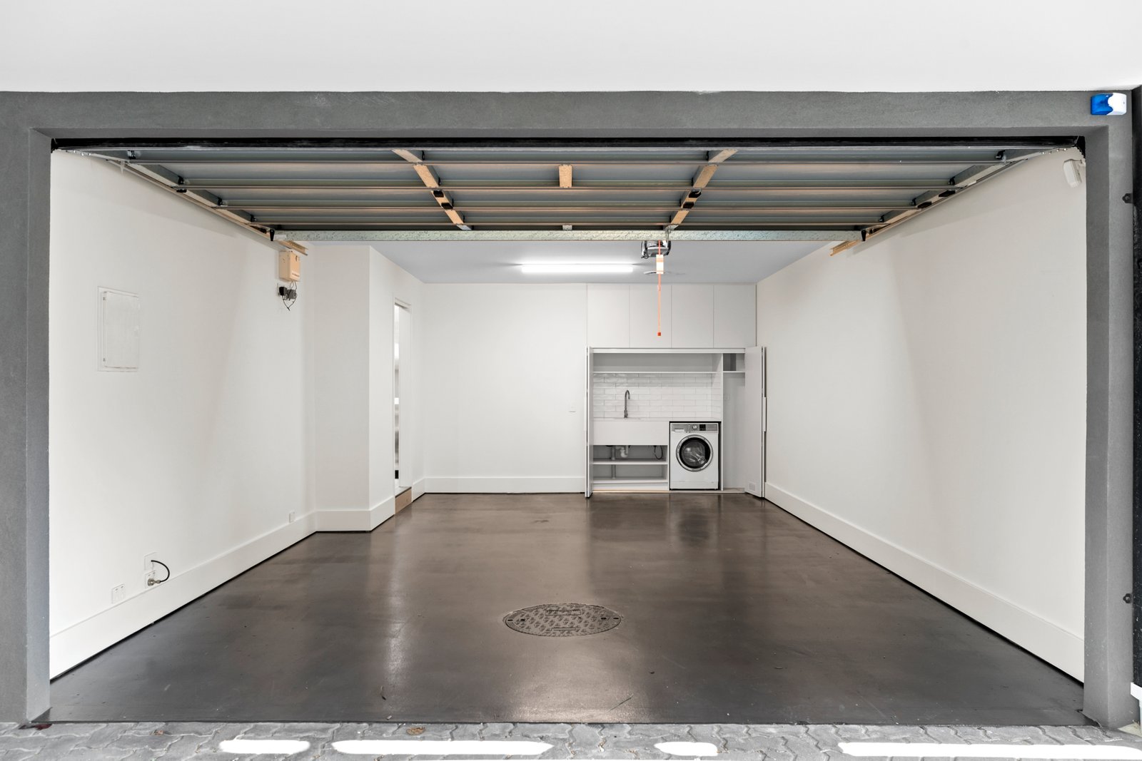 Real Estate and Property in 4/3 Rainsford Street, Elwood, VIC