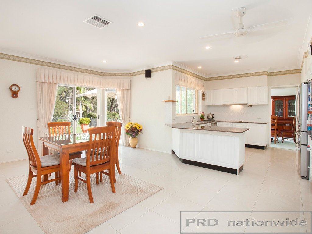 43 Rosebank Drive WALLALONG 15