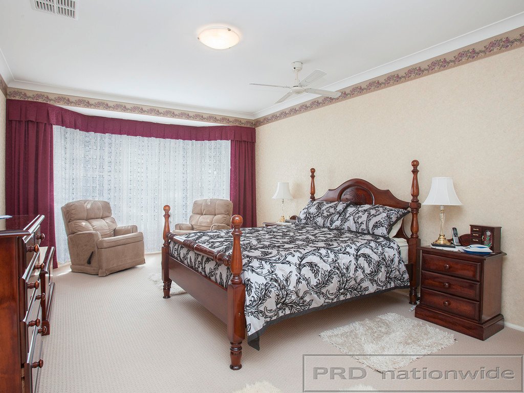 43 Rosebank Drive WALLALONG 21