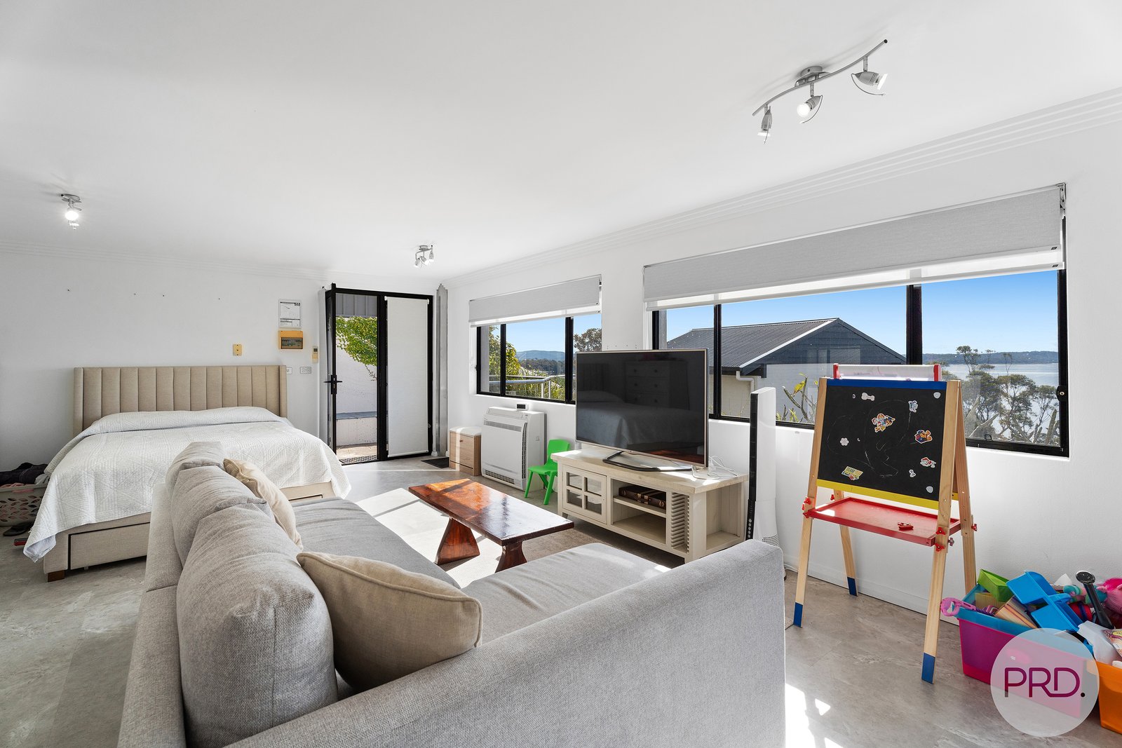 43 Scott Circuit SALAMANDER BAY 24