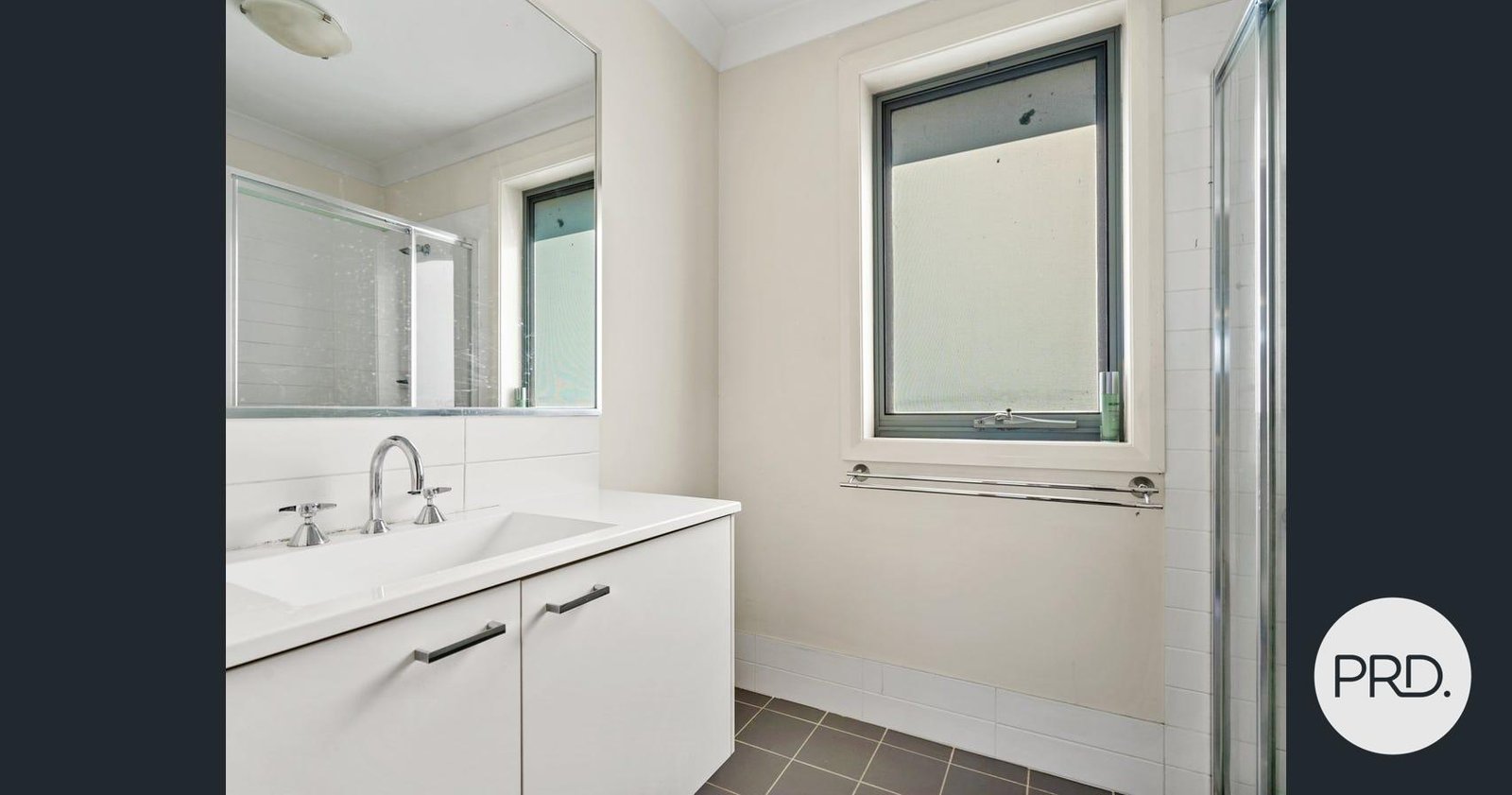 43 Sovereign Circuit GLENFIELD 6