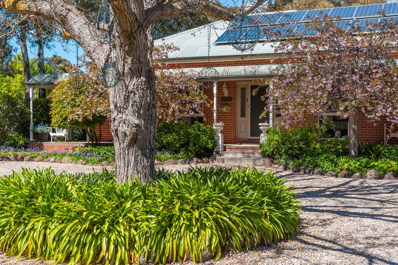 Real Estate and Property in 43 Stuart Drive, Woodend, VIC