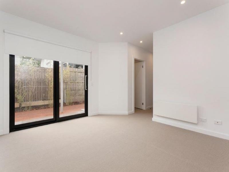 Real Estate and Property in 4/3 Summerlea Grove, Hawthorn, VIC