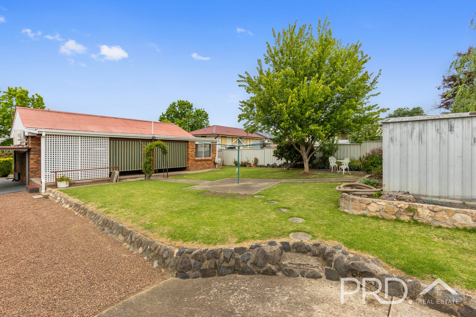 43 Sydney Street TUMUT 14