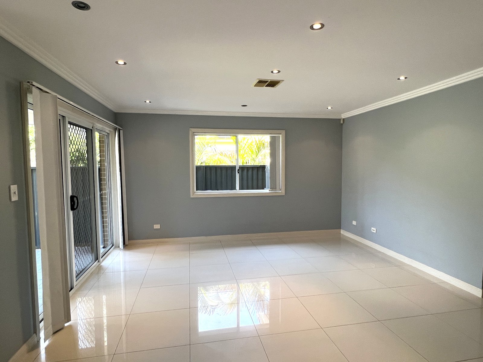 43 Tall Trees Dr  Glenmore Park 4