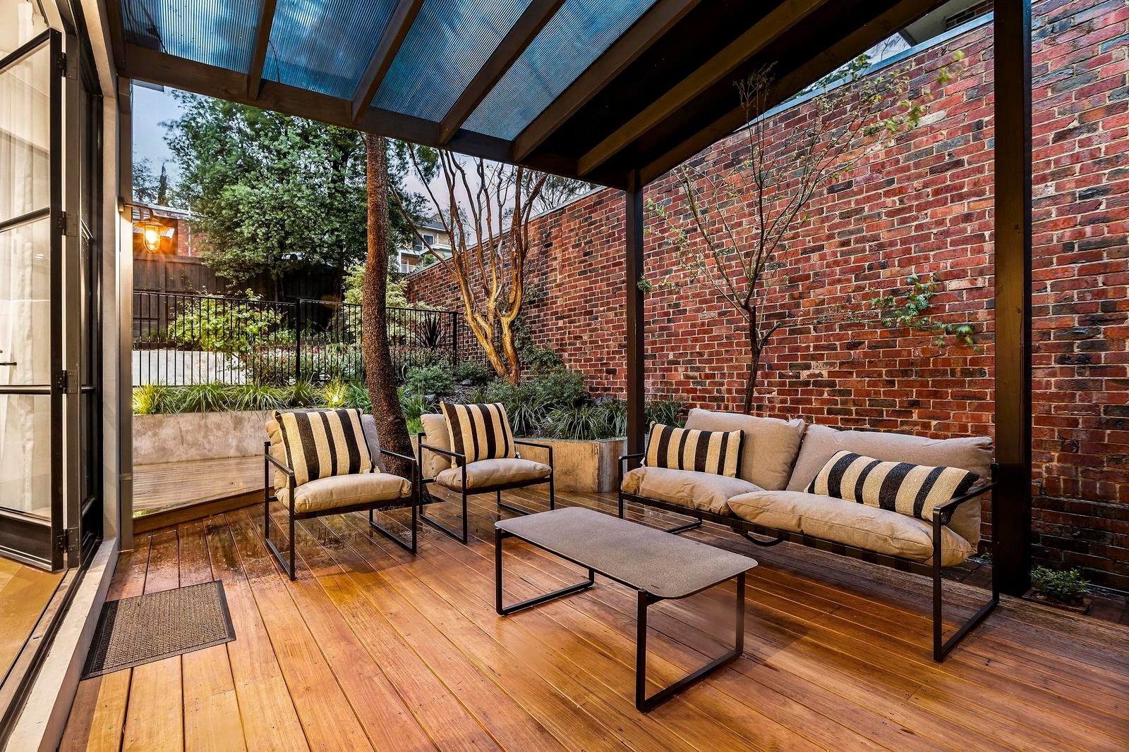 43 Thoresby Grove