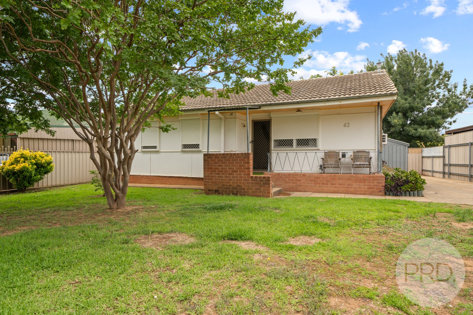 43 Tobruk Street ASHMONT 3