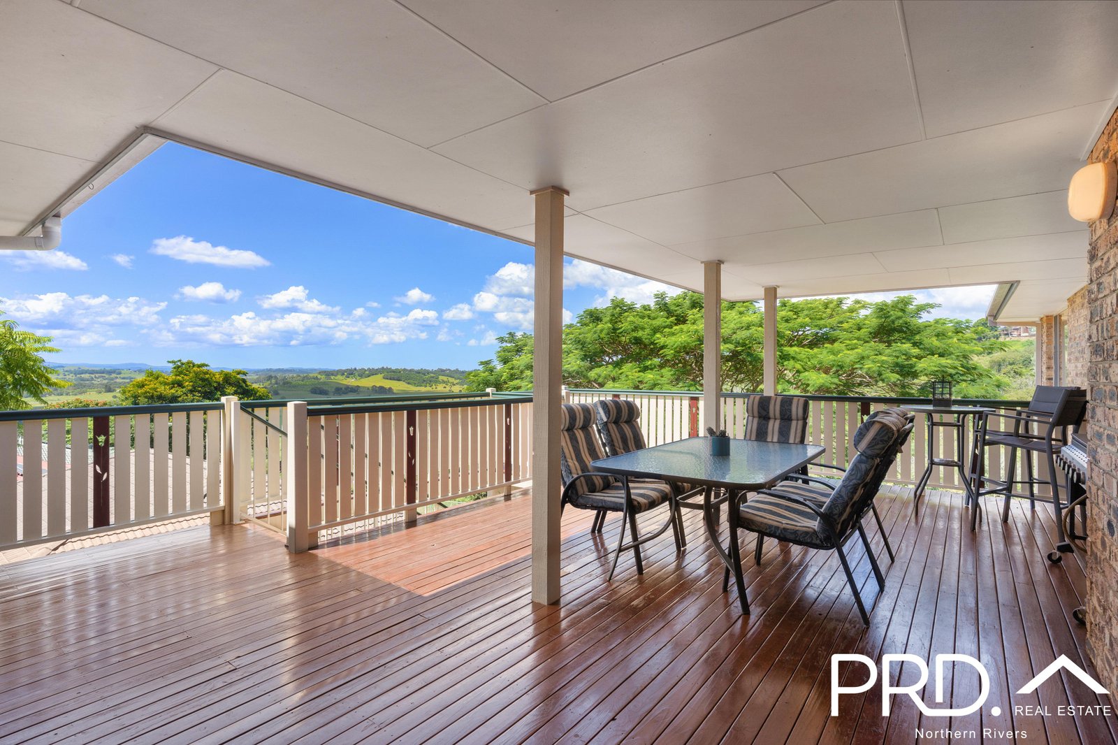 43 Trinity Drive GOONELLABAH 2