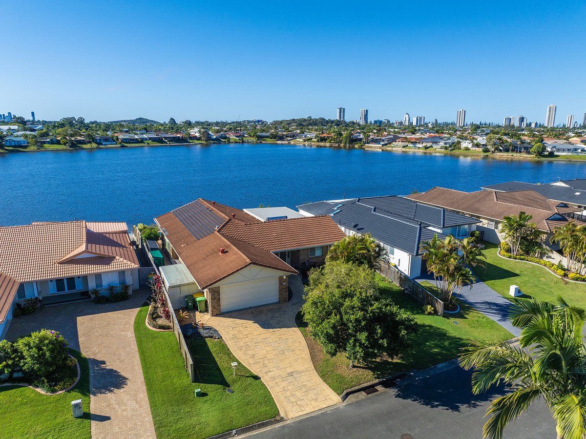 43 Wedgebill Parade Burleigh Waters 2
