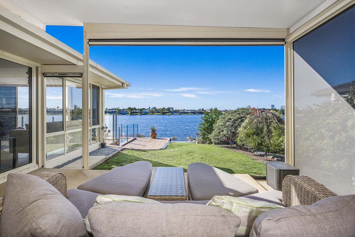 43 Wedgebill Parade Burleigh Waters 4