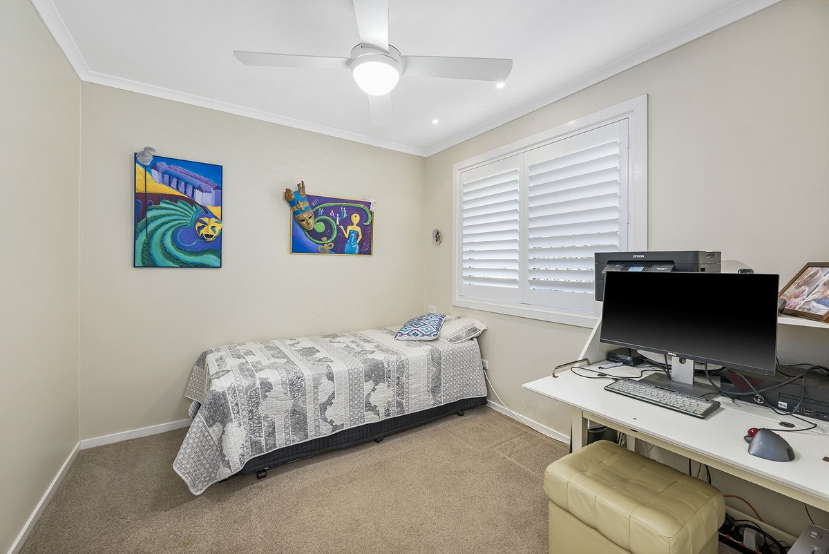 43 Wedgebill Parade Burleigh Waters 15