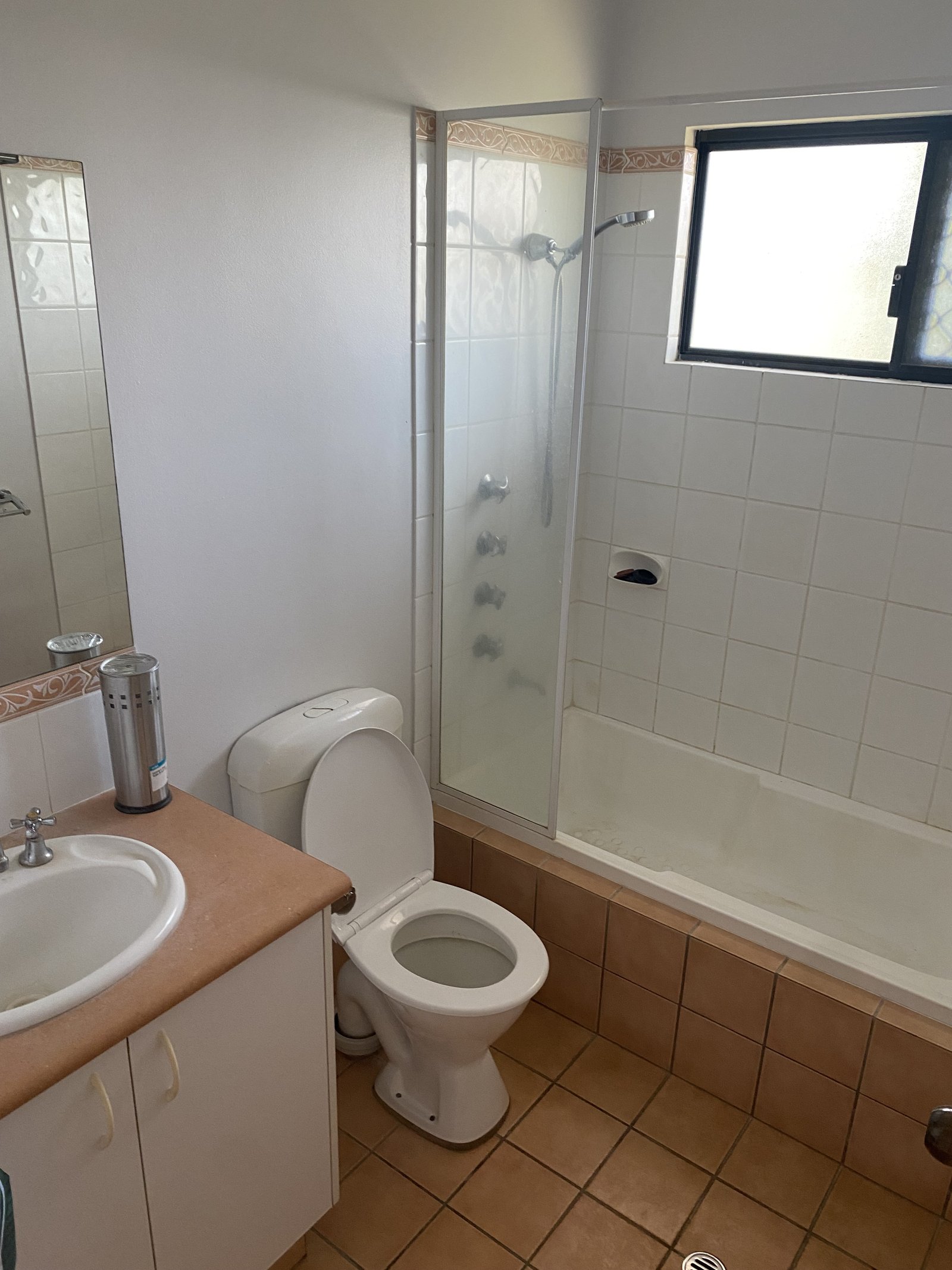 4/3 Whimbrel Street DJUGUN 7