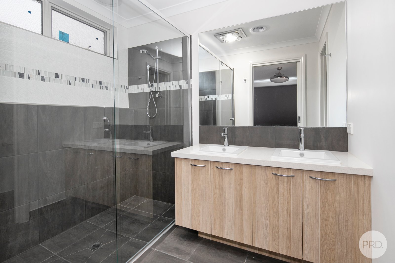 43 Yorkdale Boulevard WINTER VALLEY 13