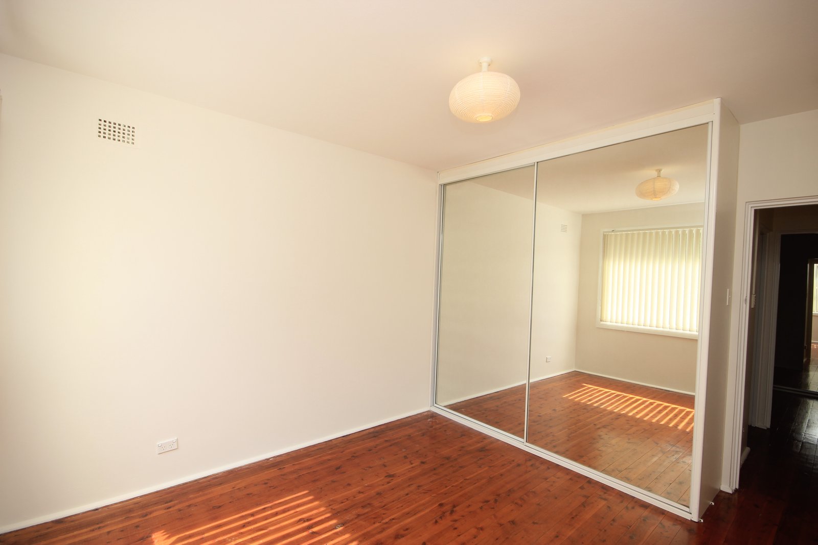 4/30 Solander Street MONTEREY 2
