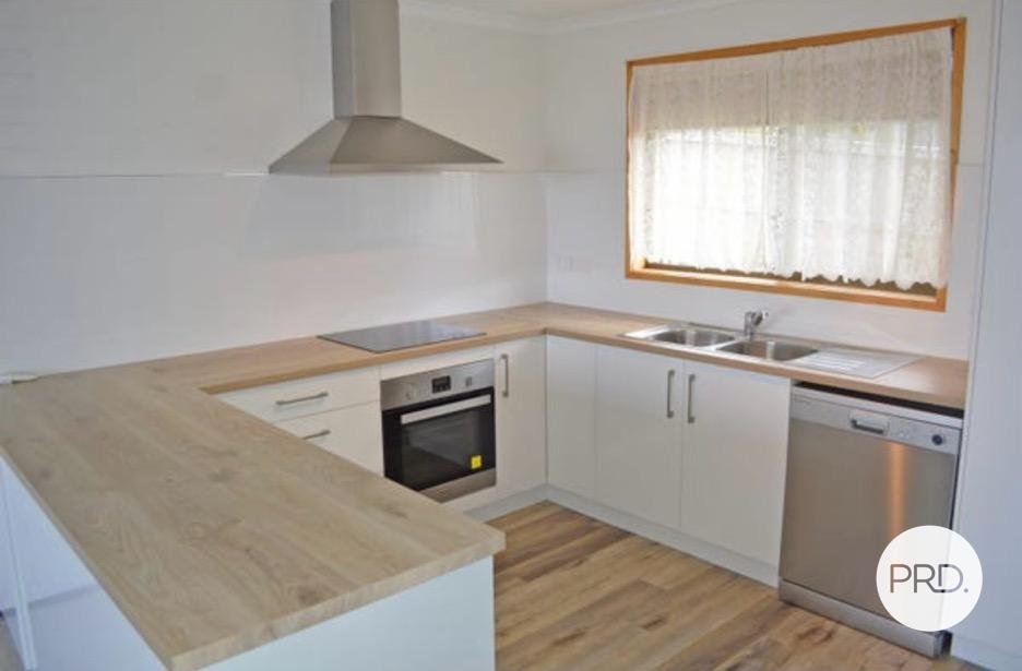 4/30 Stanley Street BELLERIVE 6