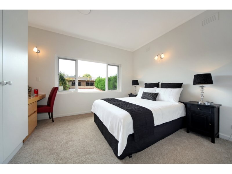 Real Estate and Property in 4/30 Washington St, Toorak, VIC