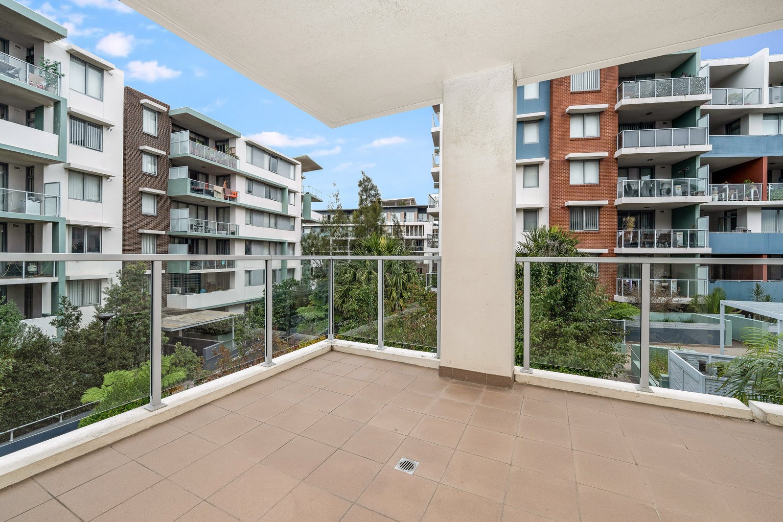 4302/42-44 Pemberton Street BOTANY 1