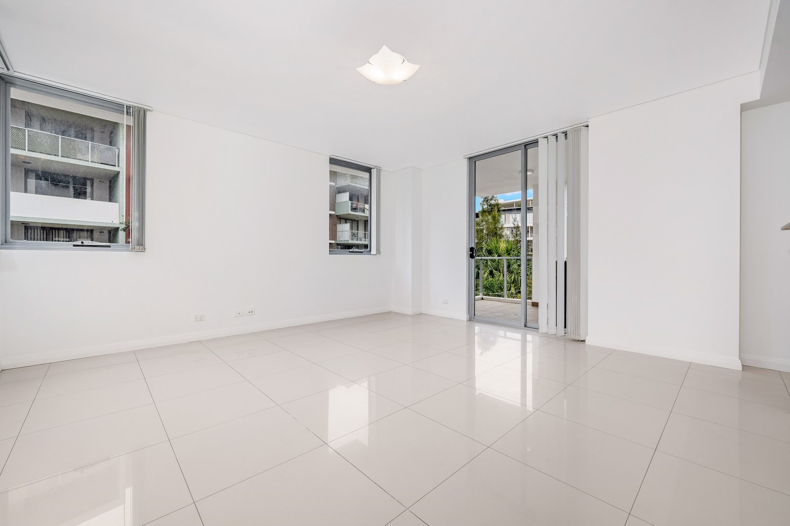 4302/42-44 Pemberton Street BOTANY 2