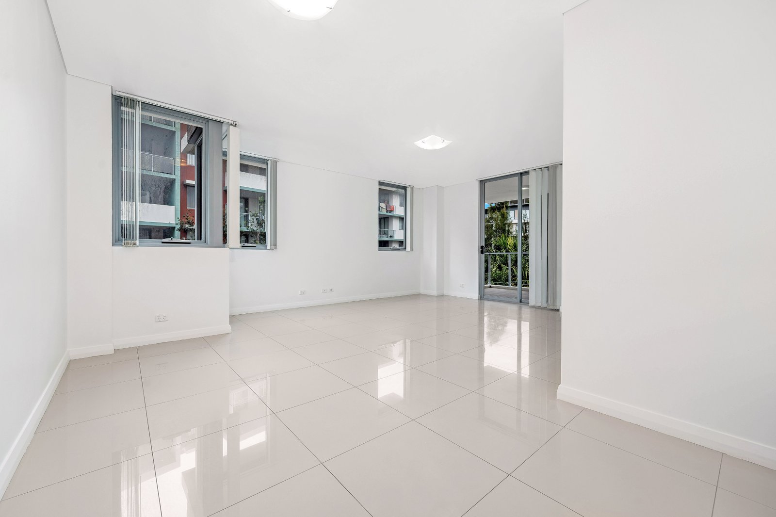 4302/42-44 Pemberton Street BOTANY 3