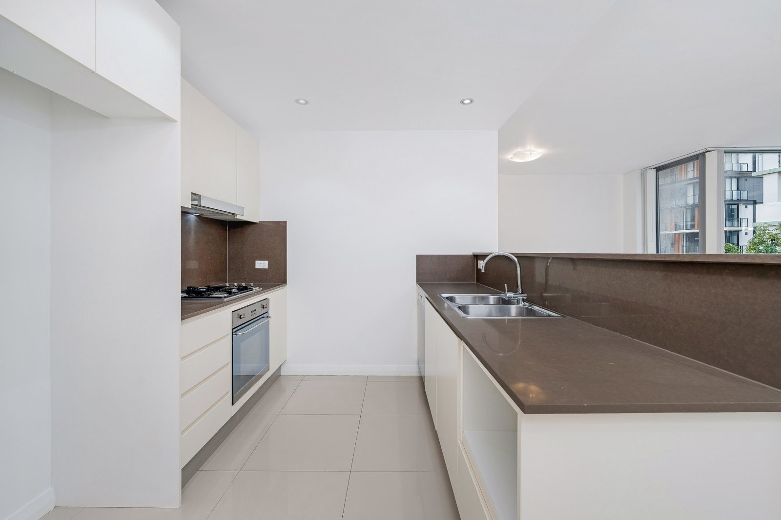 4302/42-44 Pemberton Street BOTANY 4