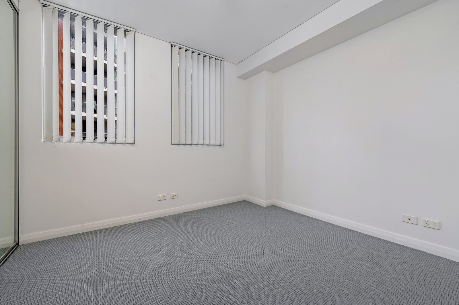 4302/42-44 Pemberton Street BOTANY 5