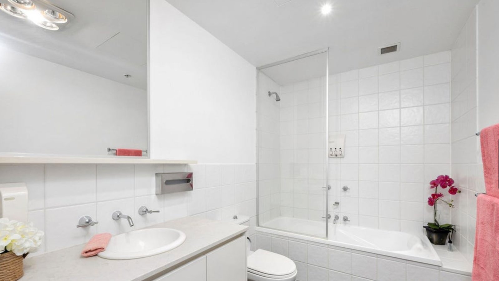 Gallery: 4304/4 Yarra Street