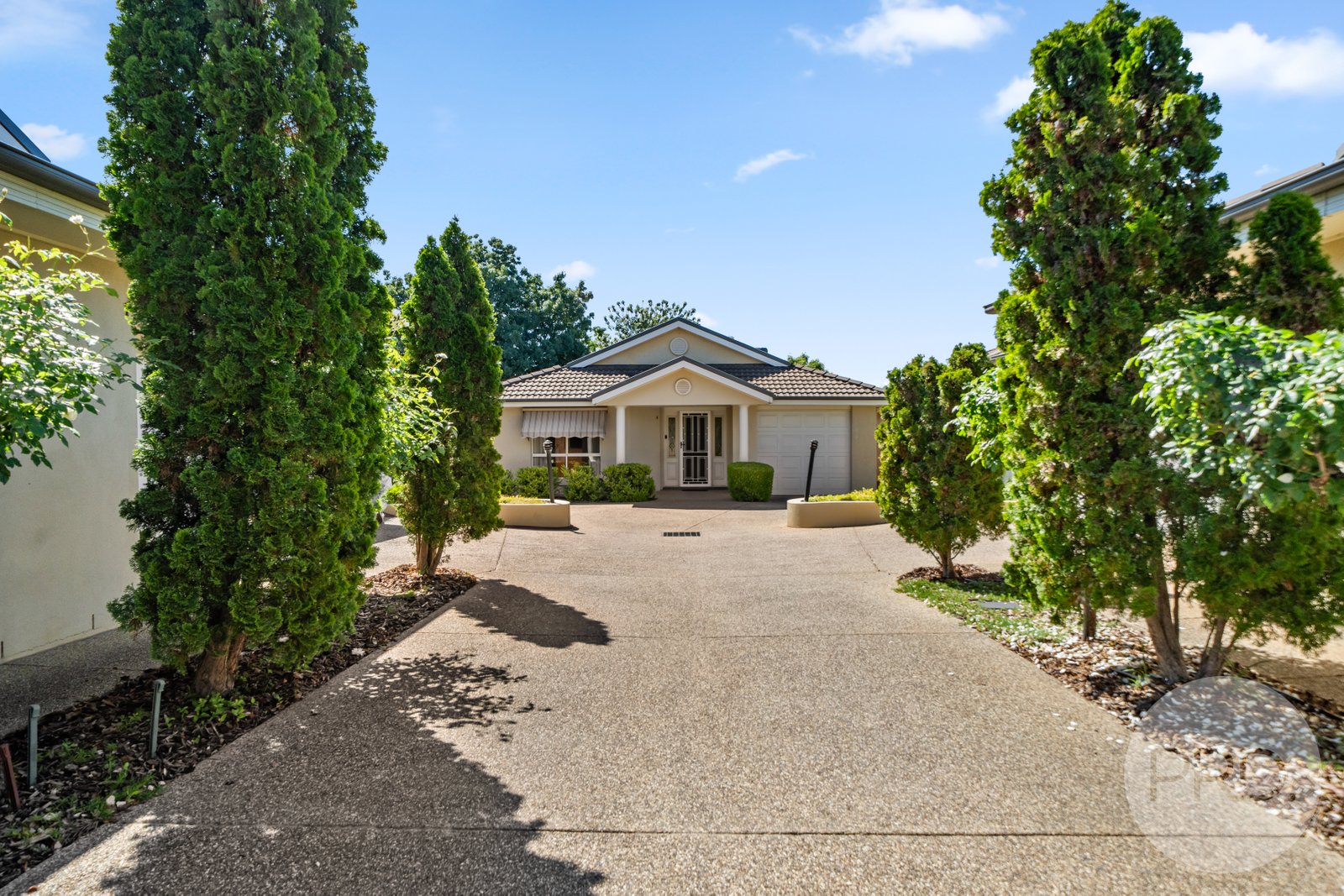 4/305-307 Lake Albert Road KOORINGAL 2