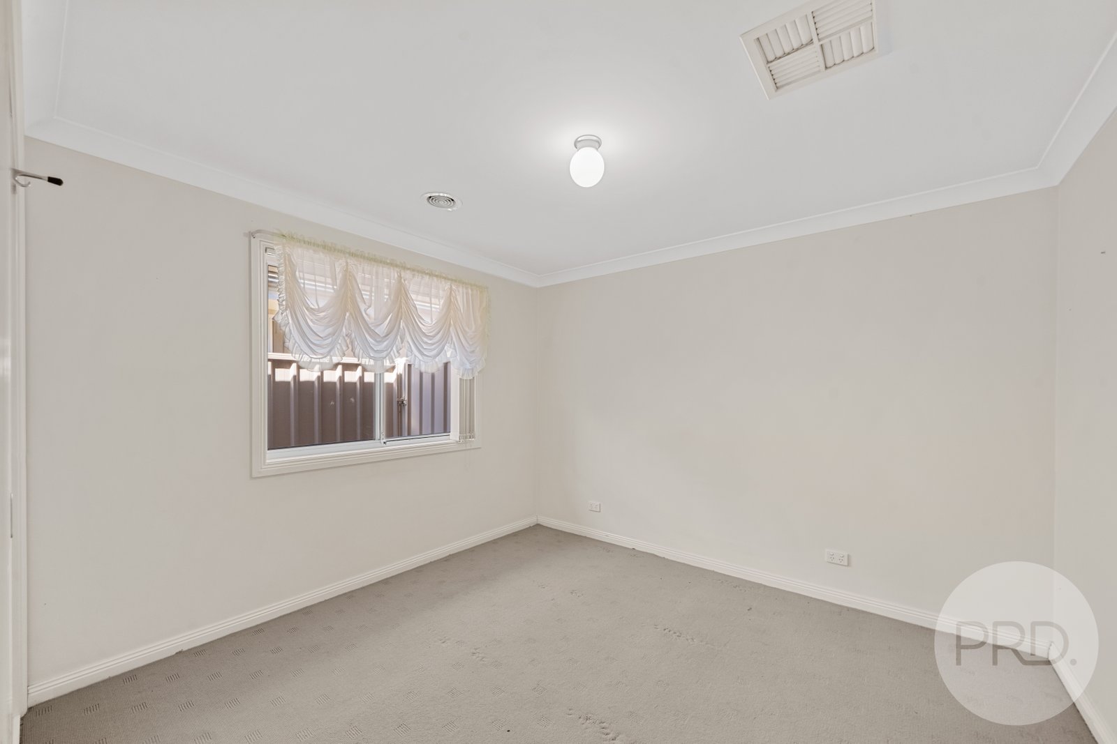 4/305-307 Lake Albert Road KOORINGAL 7