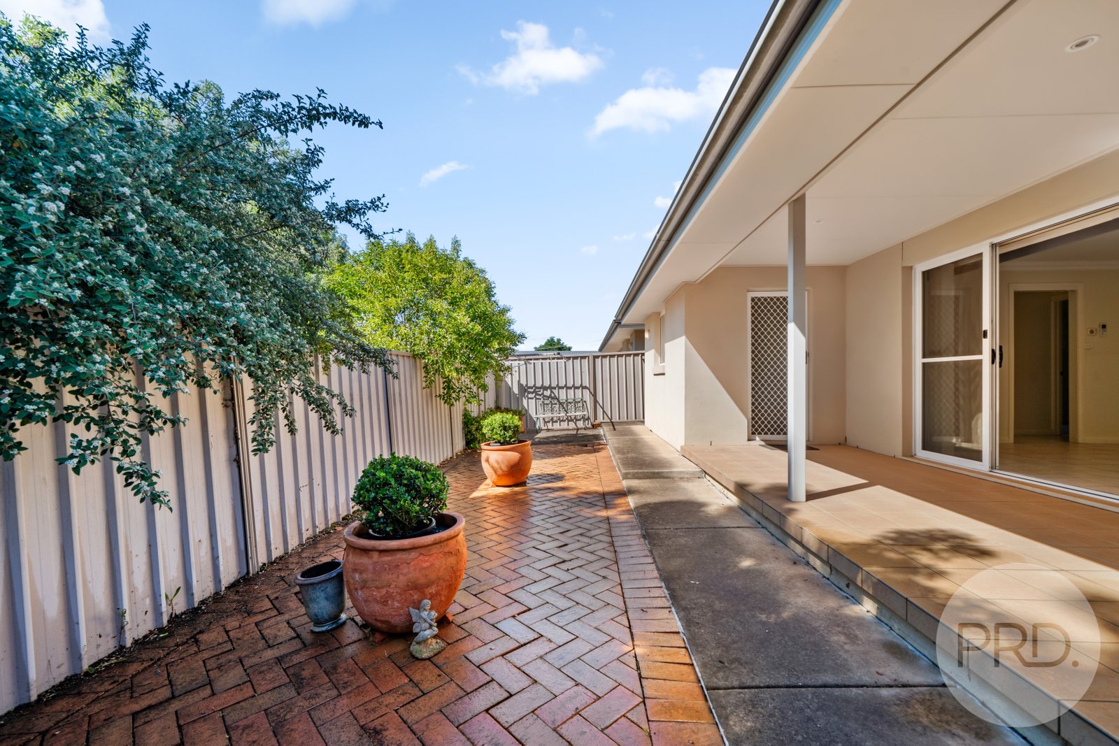 4/305-307 Lake Albert Road KOORINGAL 13