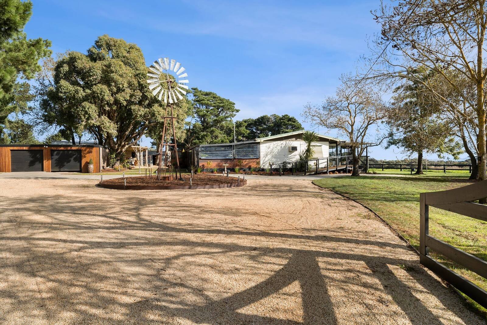 Photos: 4305 Creswick Newstead Road