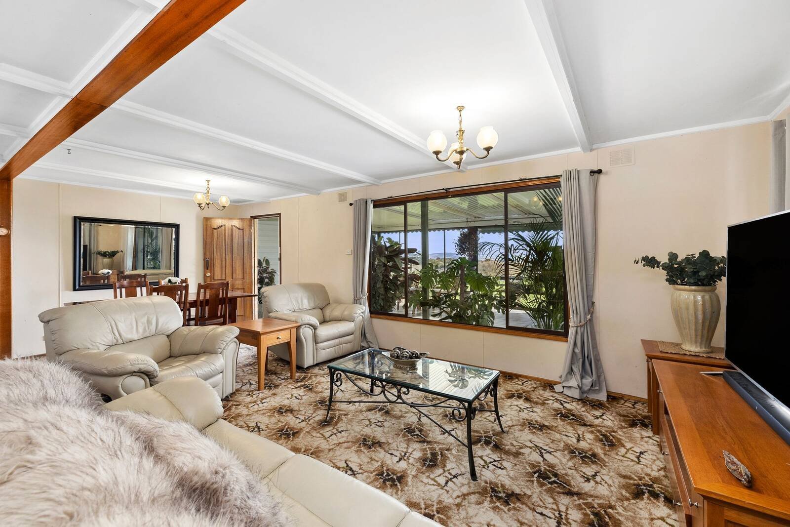 Gallery: 4305 Creswick Newstead Road