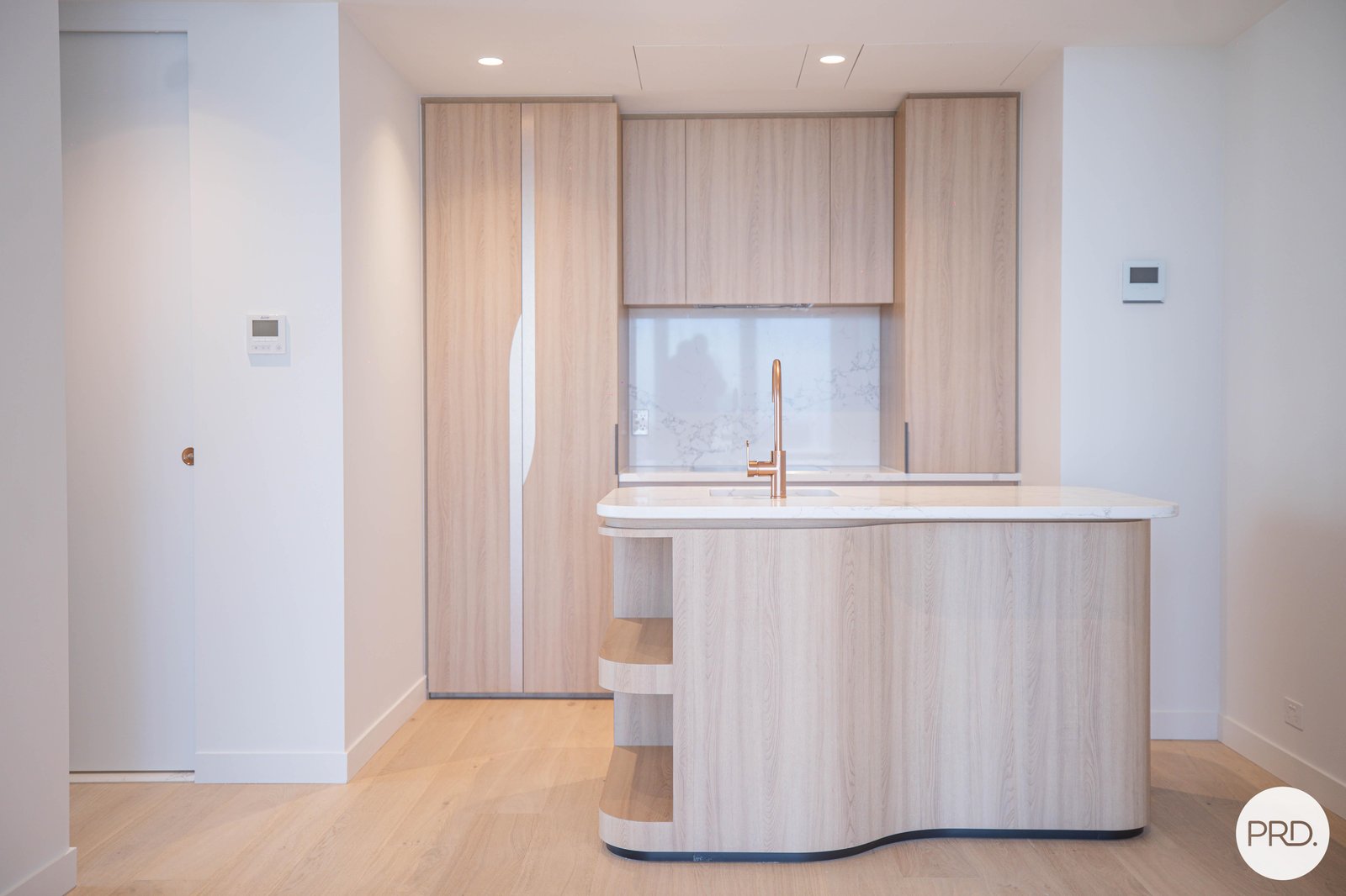 4306/63 La Trobe Street MELBOURNE 3