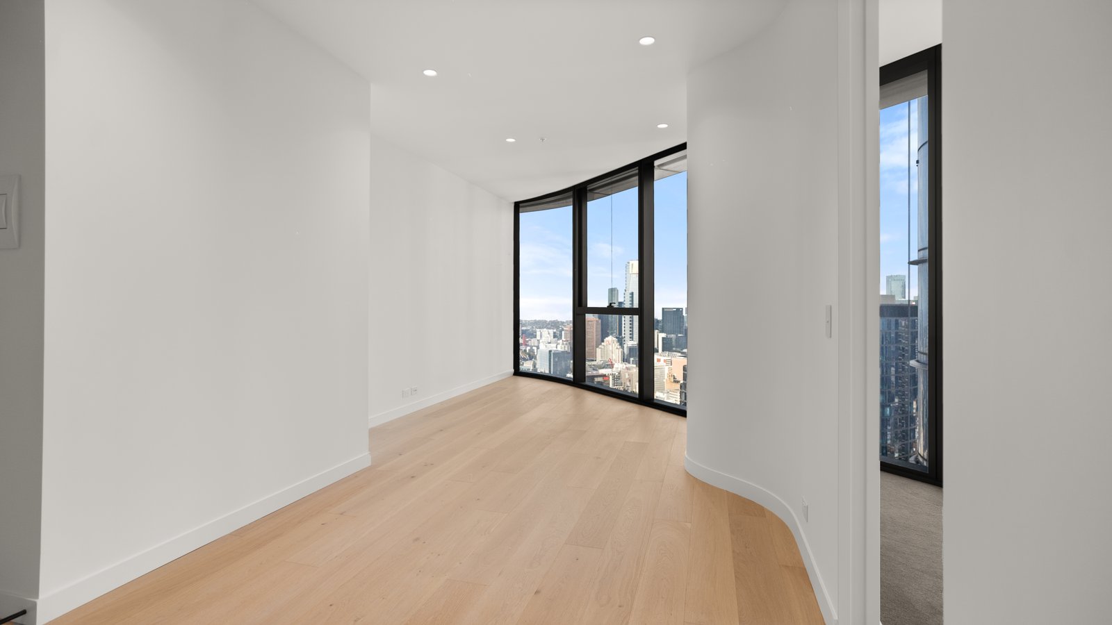 4306/63 La Trobe Street MELBOURNE 5