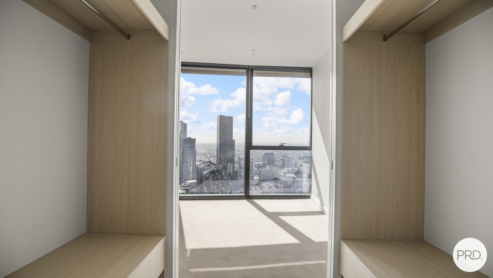 4307/63 La Trobe Street MELBOURNE 10