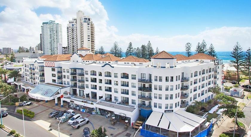 430/99 Griffith  COOLANGATTA 1