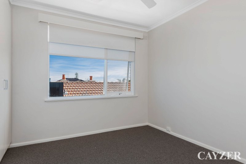 Gallery: 4/31 Beach Avenue