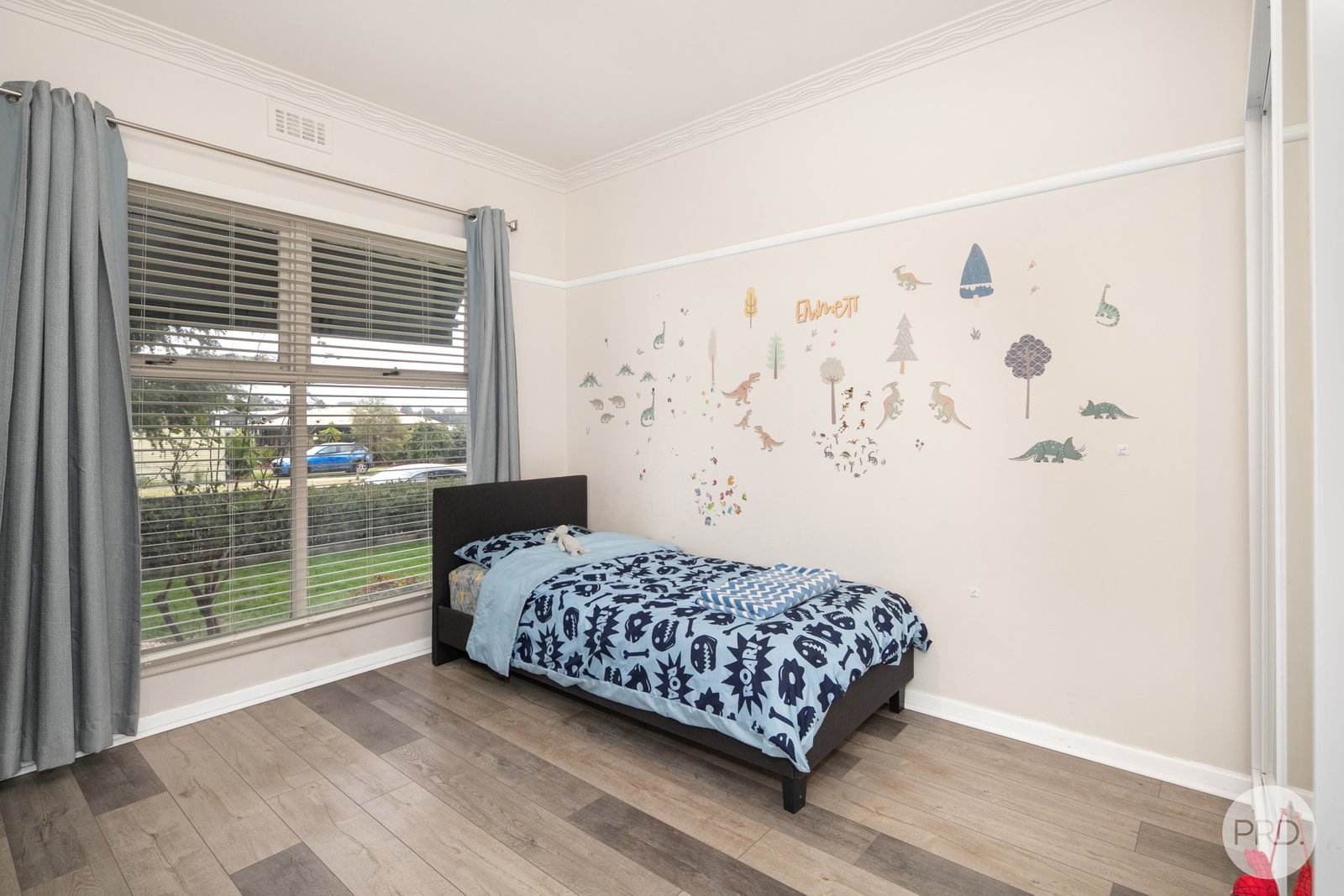 431 Joseph Street CANADIAN 6