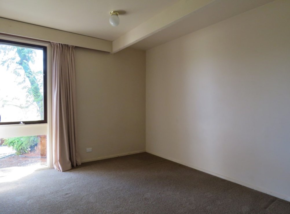431 Pine Avenue LAVINGTON 6