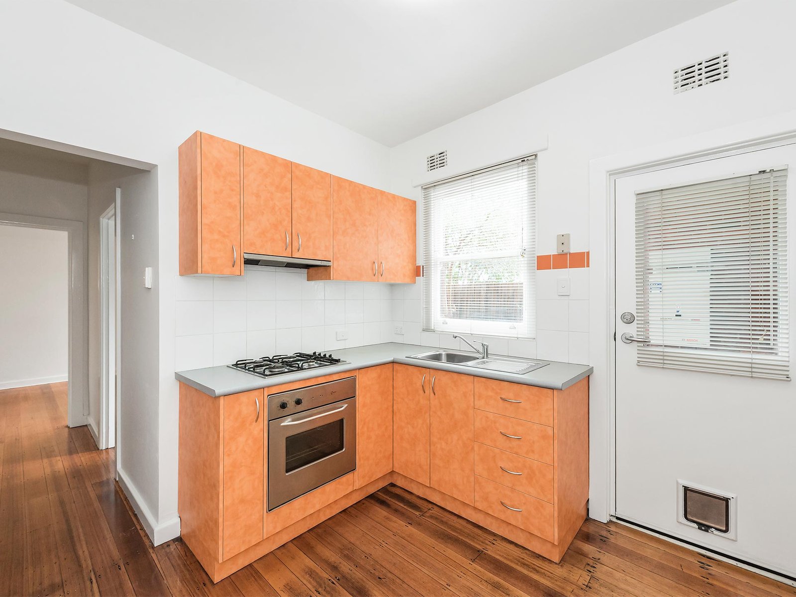 Gallery: 4/317 Inkerman Street