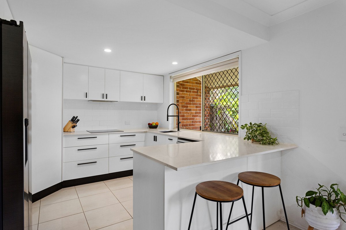 43/2 Cassowary Drive Burleigh Waters 7