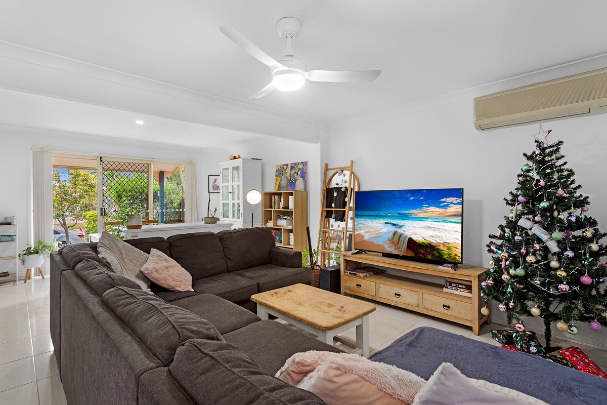 43/2 Cassowary Drive Burleigh Waters 13